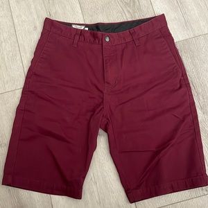 volcom burgundy shorts size 31